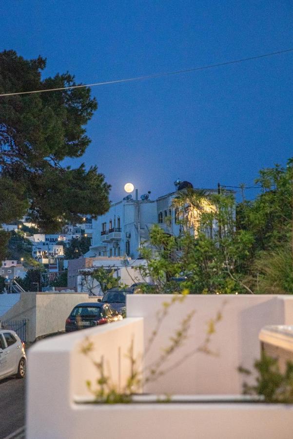 Sunny Bay Villa Agia Marina  Eksteriør billede