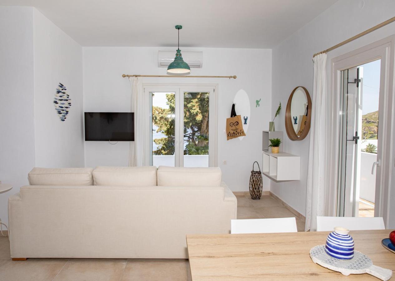 Sunny Bay Villa Agia Marina  Eksteriør billede