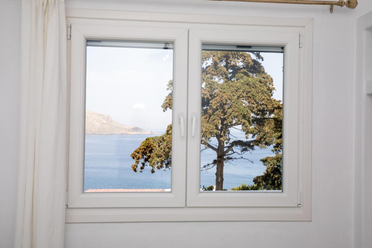 Sunny Bay Villa Agia Marina  Eksteriør billede