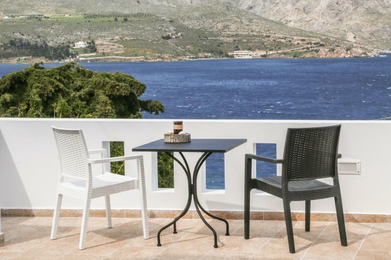 Sunny Bay Villa Agia Marina  Eksteriør billede